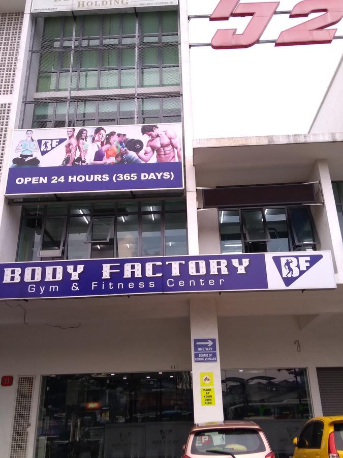 My Homie Hotel Pj Petaling Jaya Exterior foto